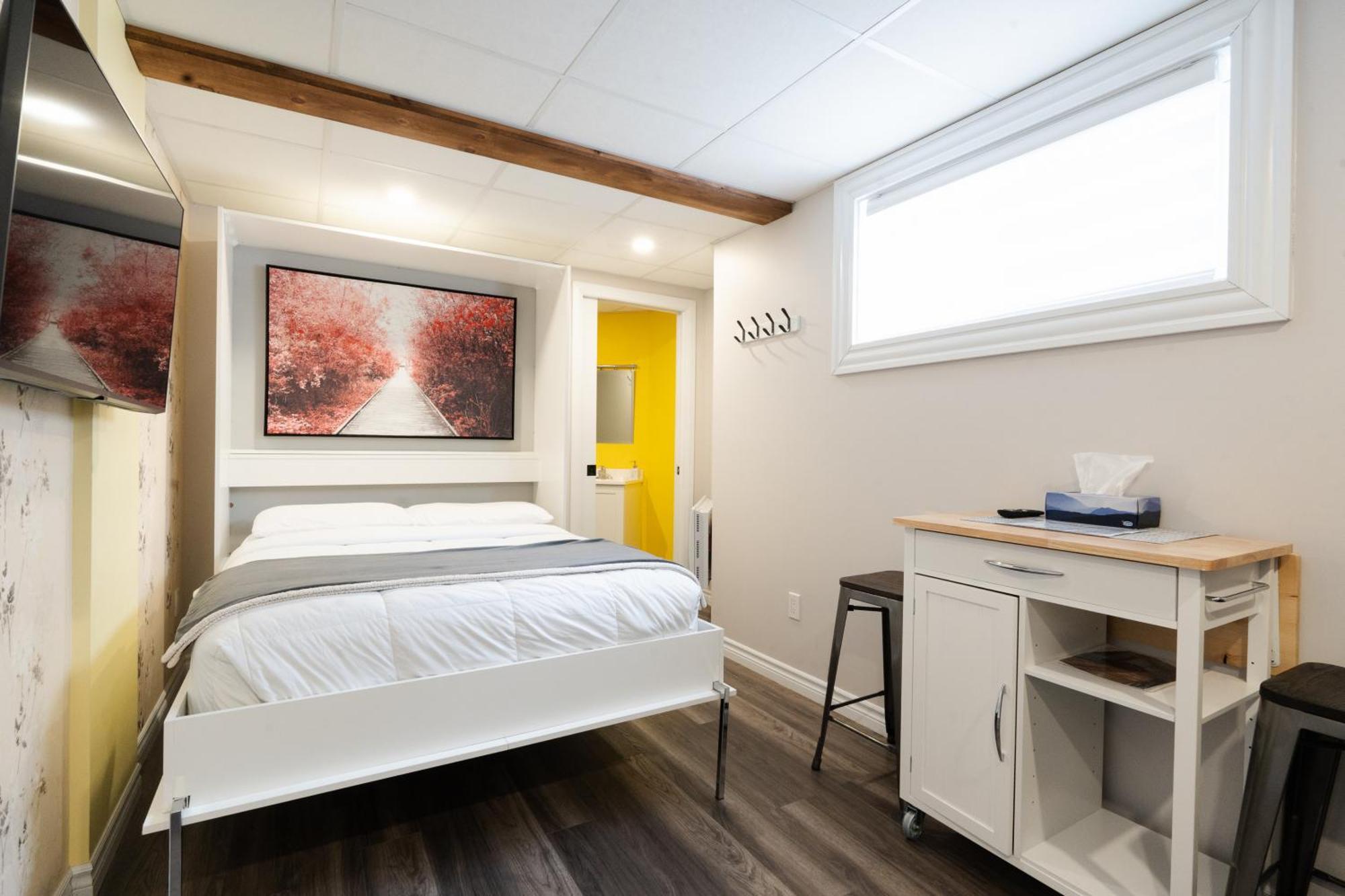 Hotel Les Quatre Bonheurs Amqui Bagian luar foto